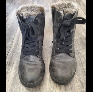 GUC Madden Girl boots sz 1